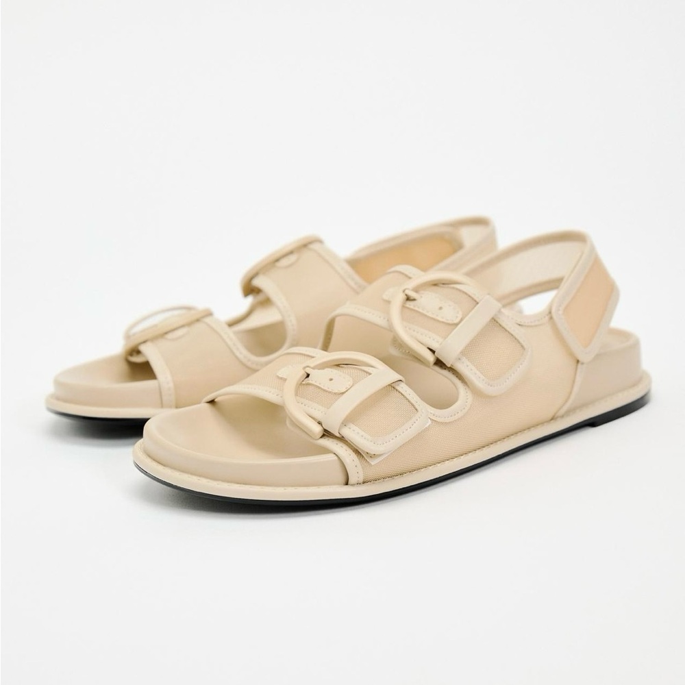 Buckle Flat Mesh Sandals